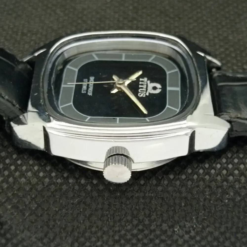 Vintage 1974 Titus Manual Mens SilverWatch W/Leather Strap & Silver accents